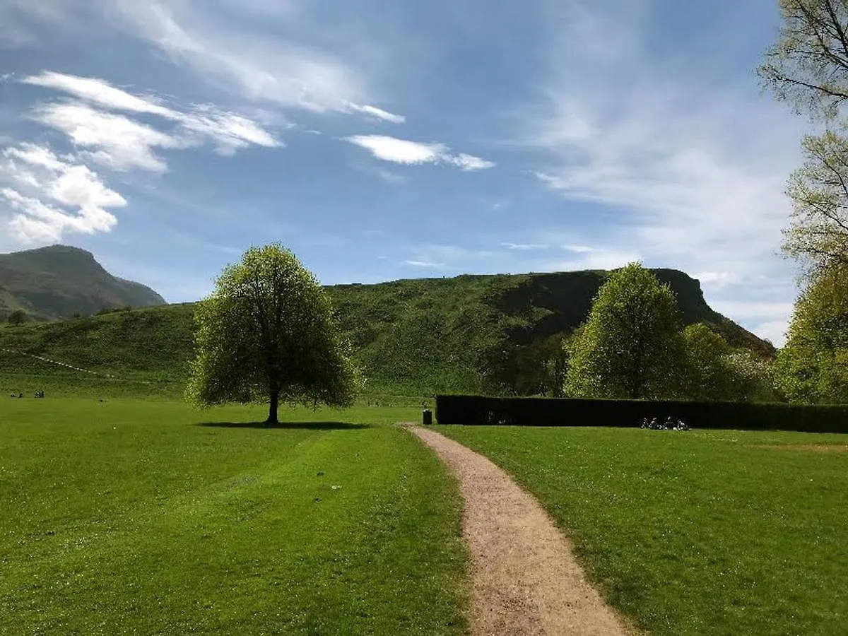 Unique And Private Georgian Farm House In The City Edinburgh